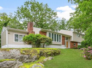 243 Robert Dr, New Rochelle, NY 10804