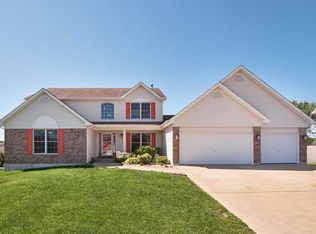 2216 Leah Dr, Saint Peters, MO 63376