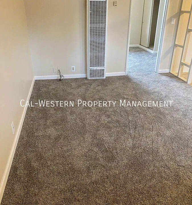 2496 Almaden Rd #5