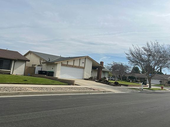 3rd image of 349 E Richland Ave