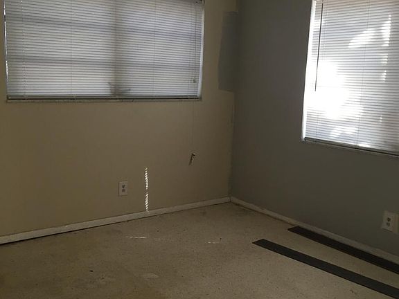 3rd image of 247 Nugent Ave APT 2