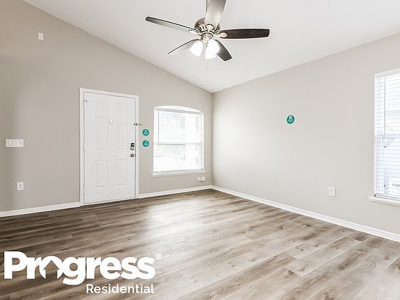 4th image of 16036 Dorchester Blvd