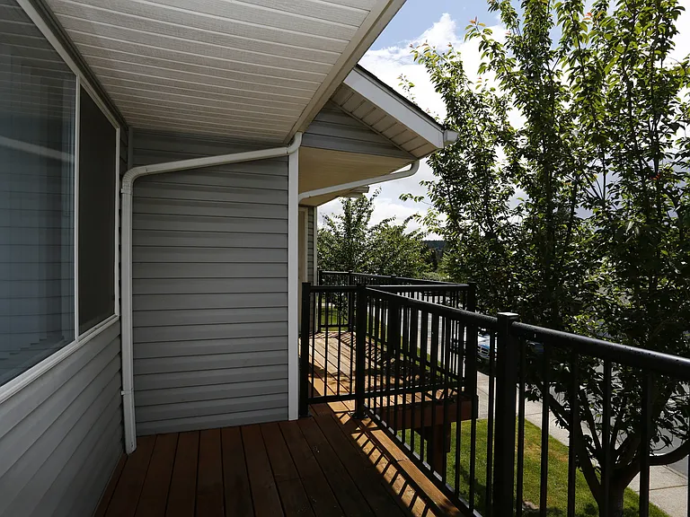 Gateway Village Apartments — Photo 16