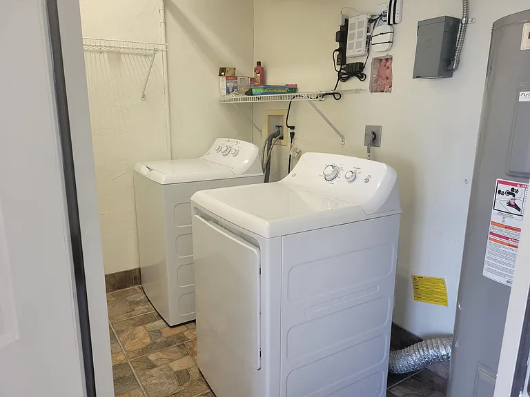 20907 Country Barn Dr — Photo 31
