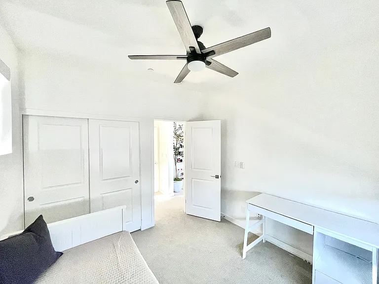 2422 Encanto Pass — Photo 24