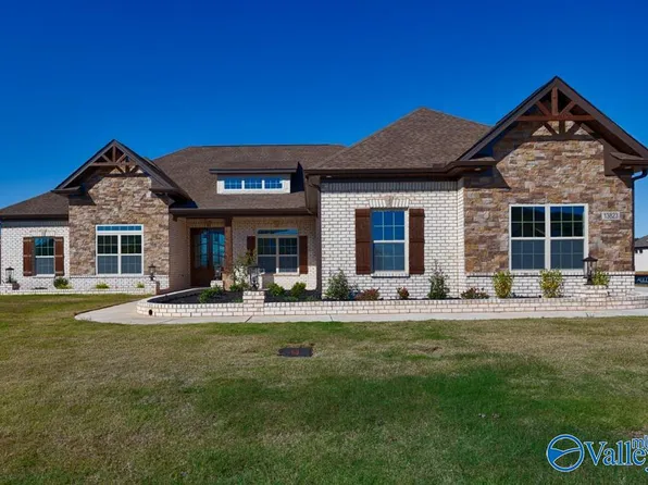 13786 Goff Dr, Athens, AL 35611