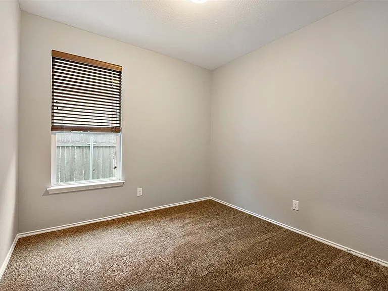 12401 Franklin D Roosevelt St — Photo 25