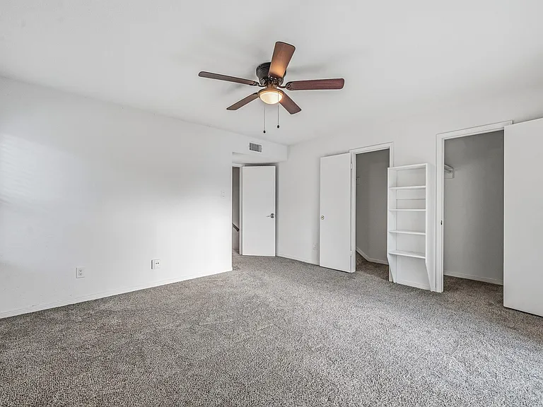 830 Threadneedle St #240 — Photo 23