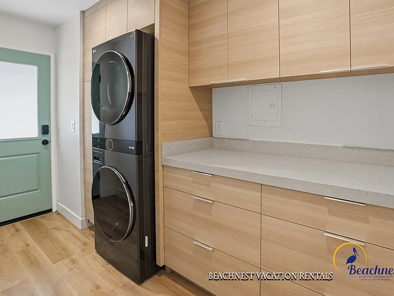 116 Marina Ave #116 — Photo 6