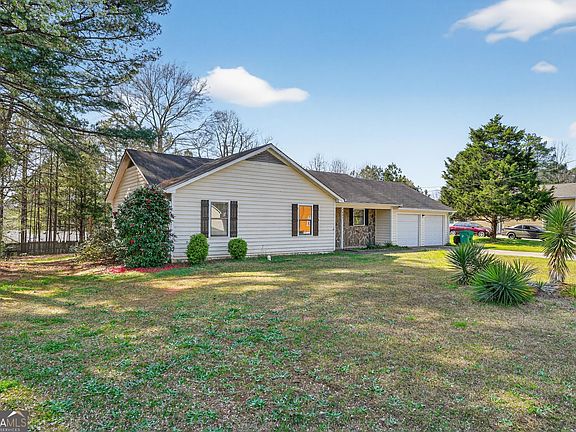 3rd image of 4695 Browns Mill Ferry Rd