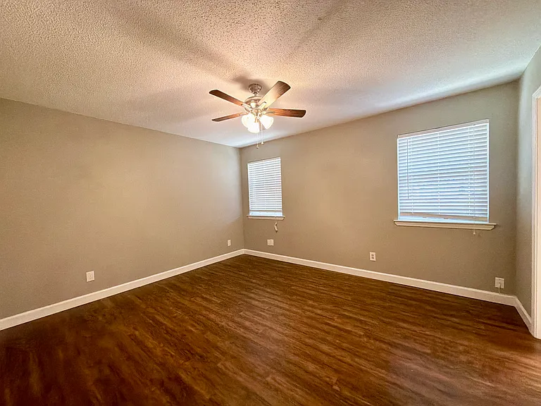 10812 Windridge Dr — Photo 11