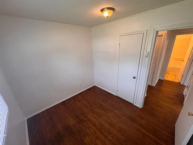 107 Lynnhaven Dr — Photo 7
