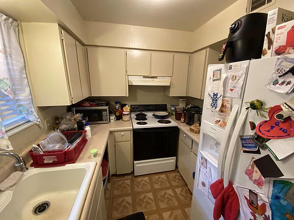 3rd image of 1200 Bretta St APT 17