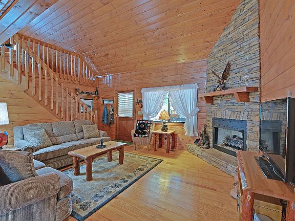 4th image of 2443 Newport Dr #2-9085