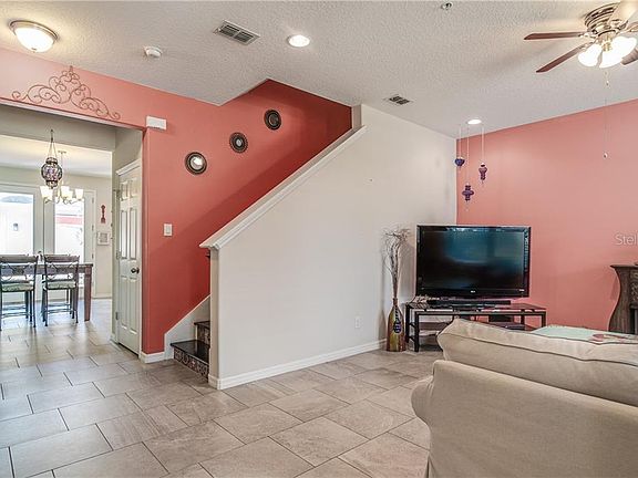 5th image of 8617 Vedder Ln