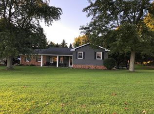2010 W Bacon Rd, Hillsdale, MI 49242