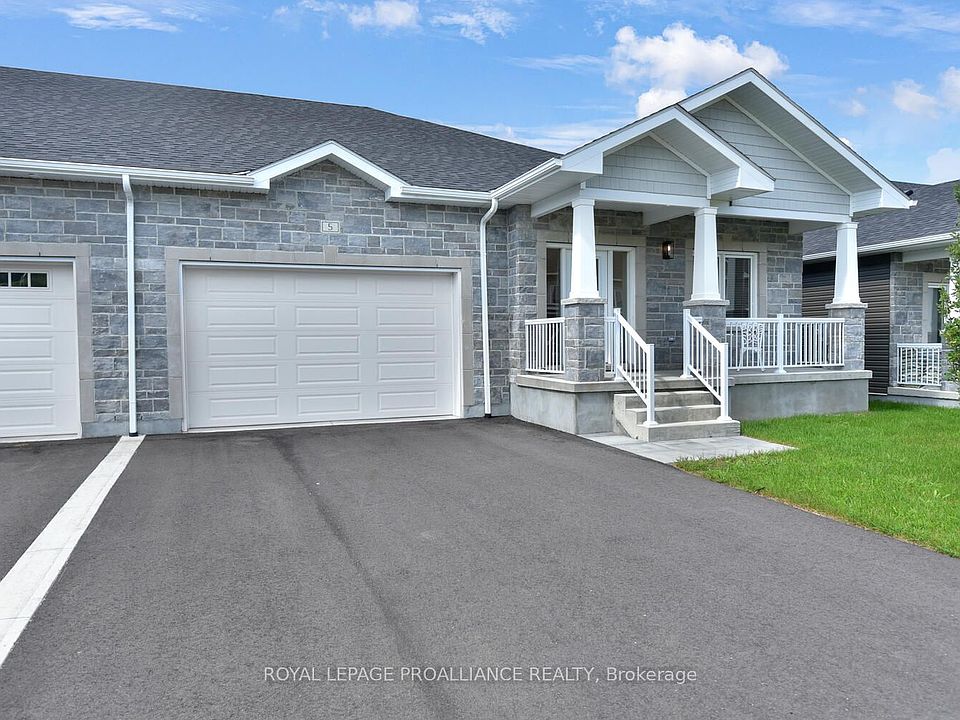 1st image of 33 Douglas Marshall Cres