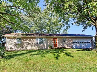 712 S State Rd, Mendon, IL 62351