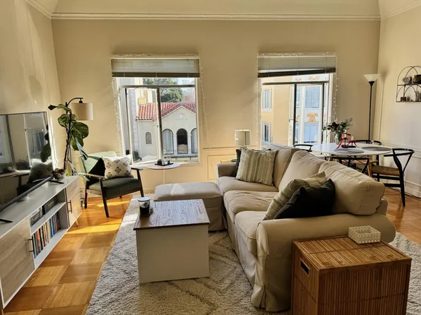1668 Beach St, San Francisco, CA 94123