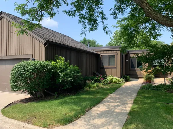 22 Southwick Ct, Ann Arbor, MI 48105