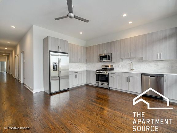 4th image of 2351 W North Ave #2F