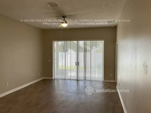 402 Sycamore Springs St — Photo 3