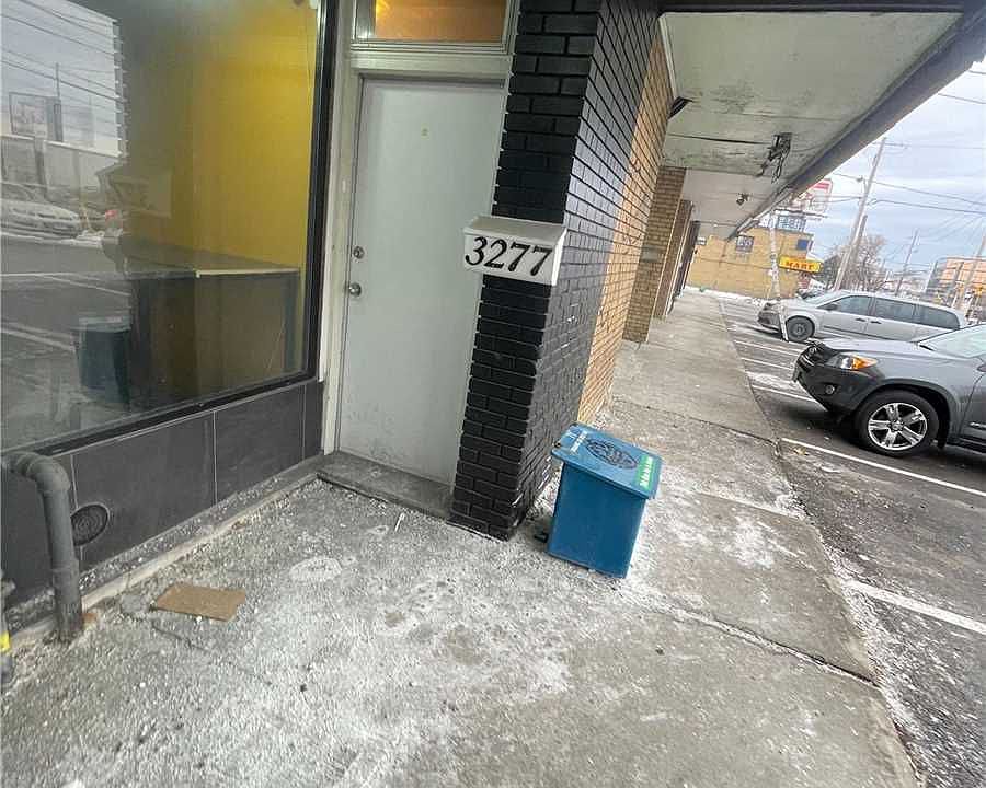 2nd image of 3277 Dufferin St #2