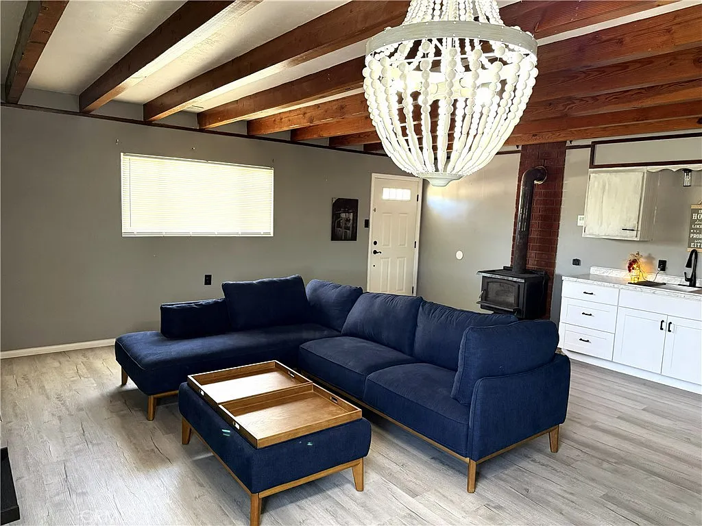 1 bed, 1000 sqft, $2,500 — Photo 3