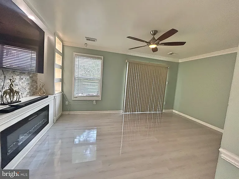 14658 Balsam St — Photo 9