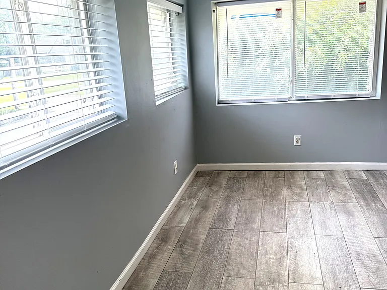 3556 Central Ave — Photo 8