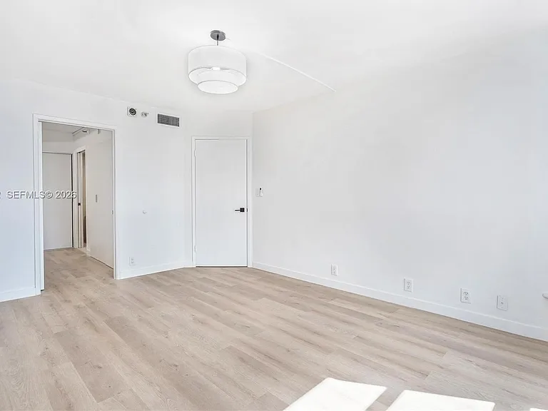 19101 NE 36th Ct #2604 — Photo 14