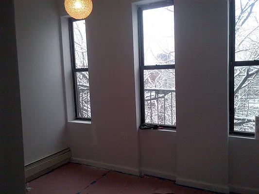 Rented by The Hamilton Group | media 33