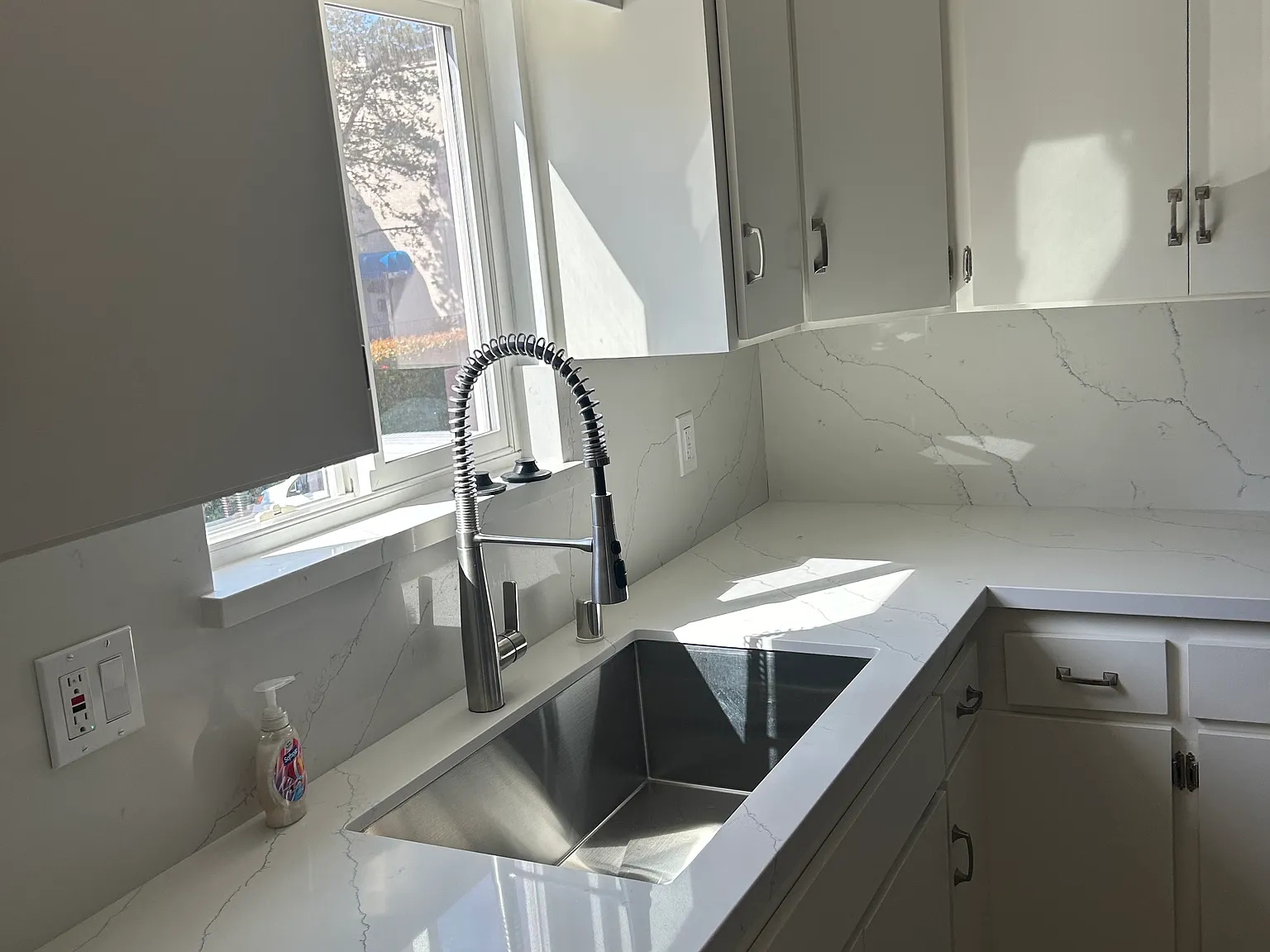 4915 Indian Wood Rd — Photo 3