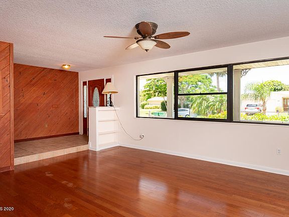 4th image of 265 Satellite Ave