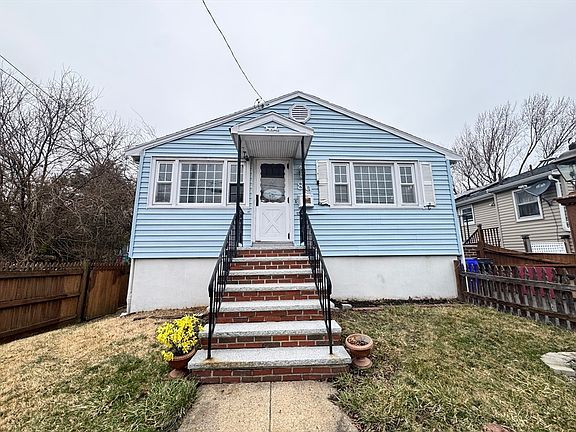 2nd image of 89 Cleveland St