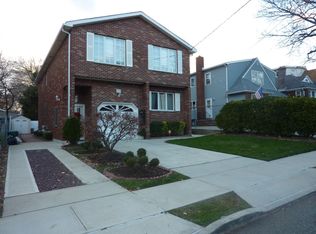 272 Hillside Ter, Staten Island, NY 10308