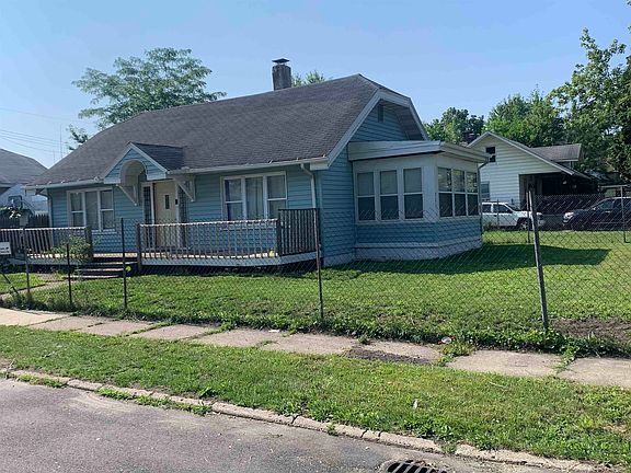 2nd image of 926 Lawndale Ave