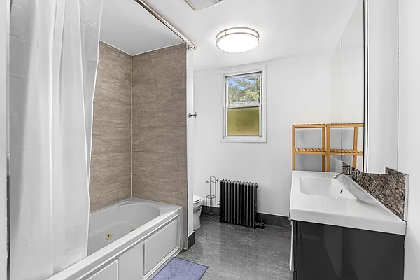 Rented by Corcoran | media 23