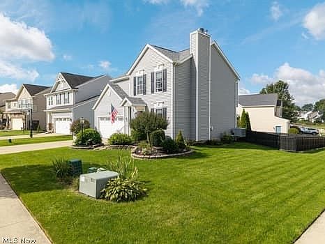 2nd image of 832 Queens Gate Way