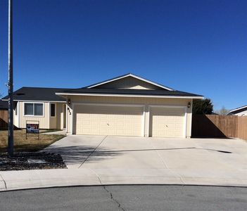 812 Brittany Ct, Fernley, NV, 89408