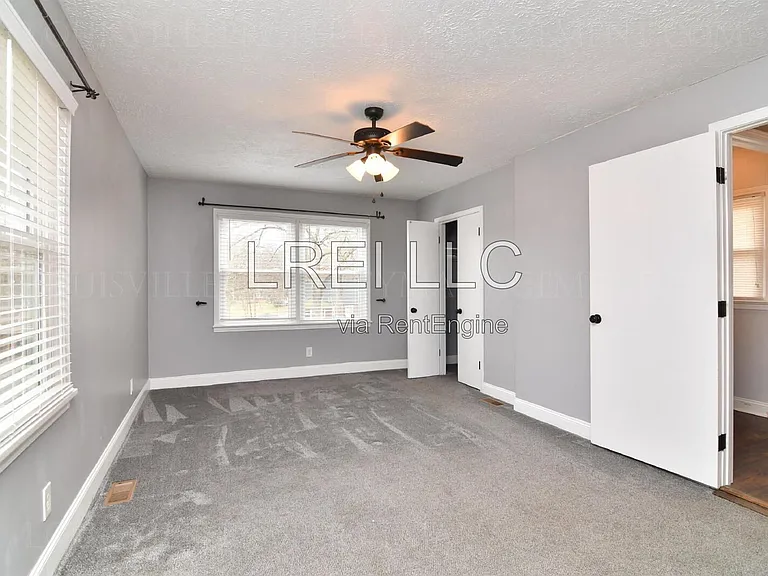 10815 Alberta Dr — Photo 7