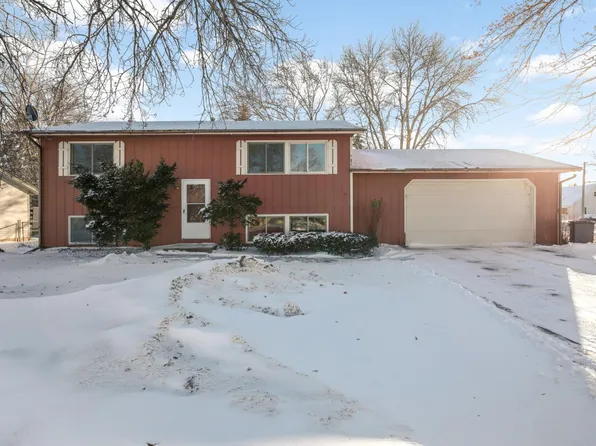 10285 99th Ave N, Maple Grove, MN 55369