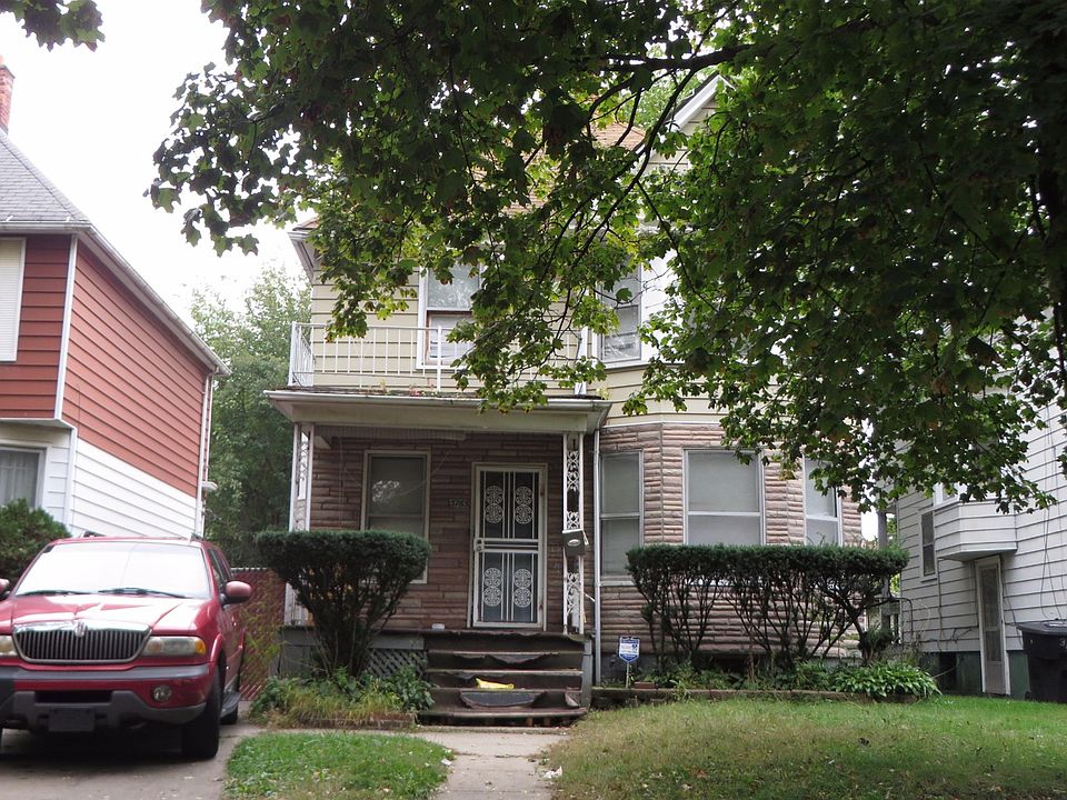 1st image of 3765 Iroquois St