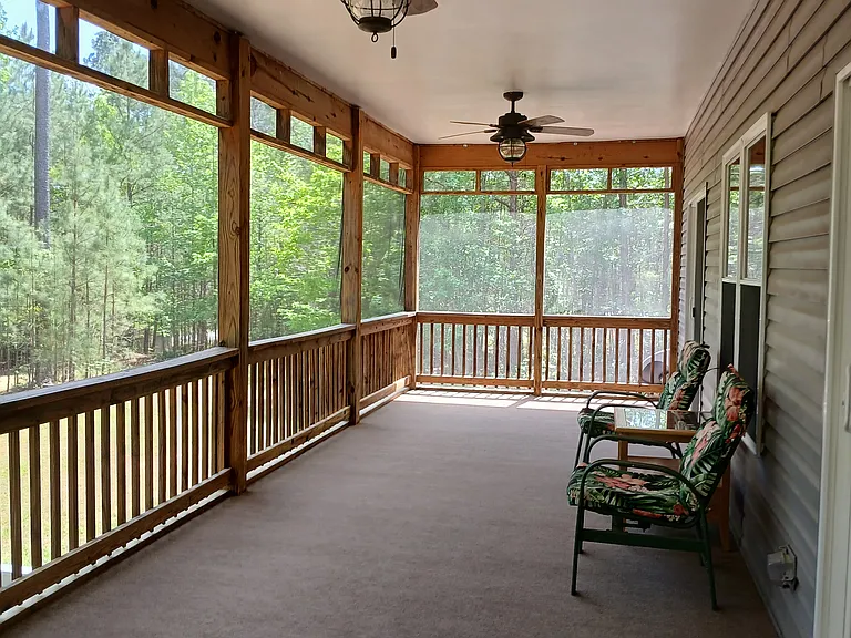 Screened room