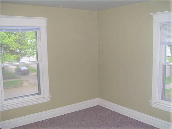 2nd image of 249 Travis St NE APT 2