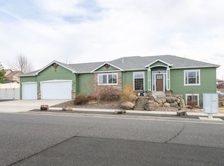 2619 W Hawthorne Rd, Spokane, WA 99208