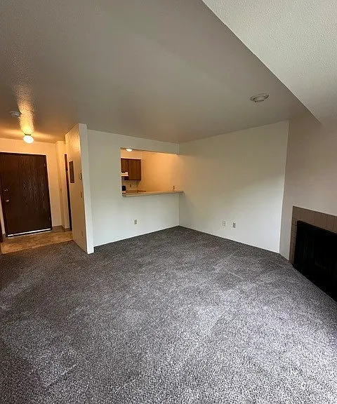 Kinnear Park Apartments — Photo 18