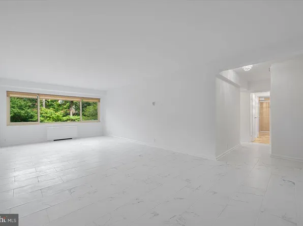 4201 Cathedral Ave NW, Washington, DC