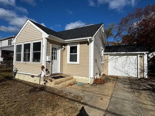 10 Green Twig Dr, Toms River, NJ 08753