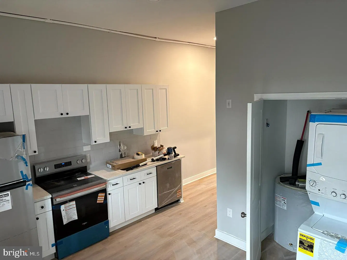 1 bed, 1.0 bath, 800 sqft, $1,600 — Photo 3